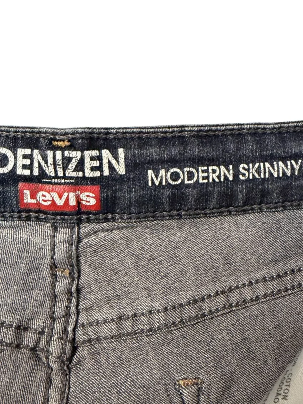 Levi’s Denizen Modern Skinny Jeans Women’s 14M Medium Dark Wash Stretch Denim - Picture 4 of 5